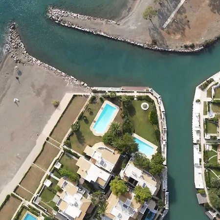 The White By Seaviews Villa Thermisia